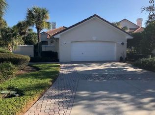 3 Marbella Ct, Palm Coast, FL 32137
