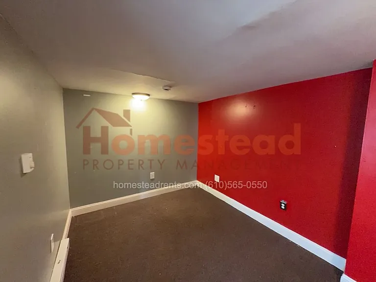 258 W. Bayberry Ln — Photo 5