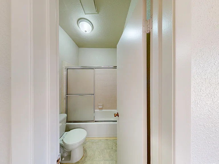 434 Leavenworth Street — Photo 8