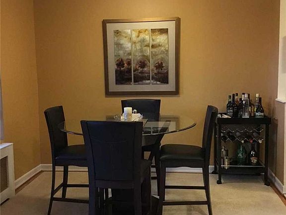 5th image of 20 Wendell St APT 17C