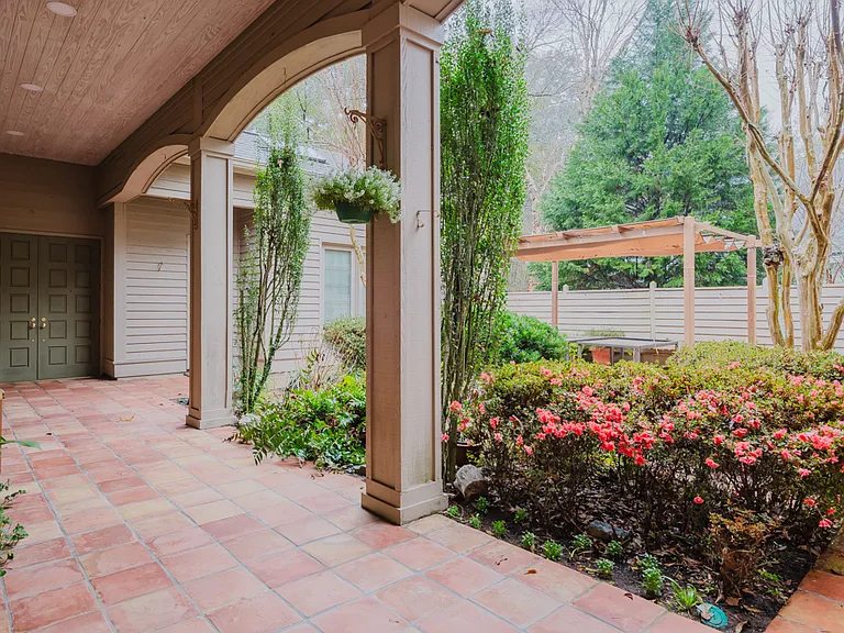 6 Sheldon Ln — Photo 38