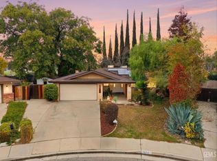 2404 Prestwick Ct, Bakersfield, CA 93309