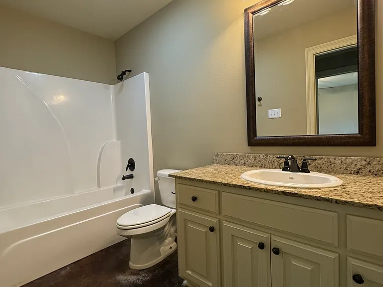 434 S Alexander Ave — Photo 10