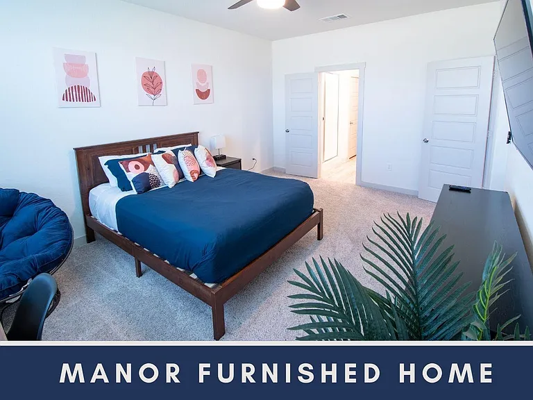 Bedroom #3 + Queen Bed+ ROKU Smart TV + Modern Lamps w/ USB Charging Ports +Office Space