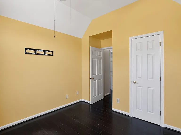 47950 Mayflower Dr — Photo 7