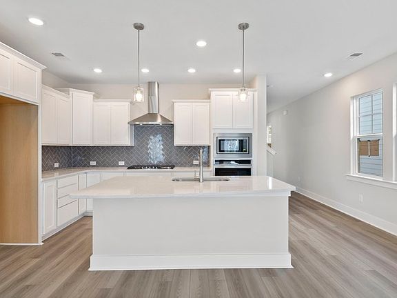 The Greenville - Kitchen