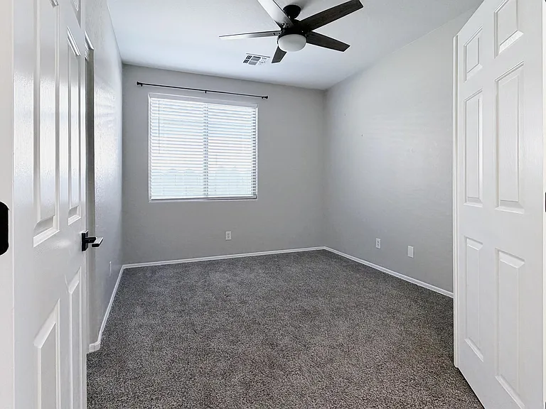 2499 W Lewis And Clark Trl — Photo 16