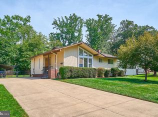 8510 Cottage St, Vienna, VA 22180