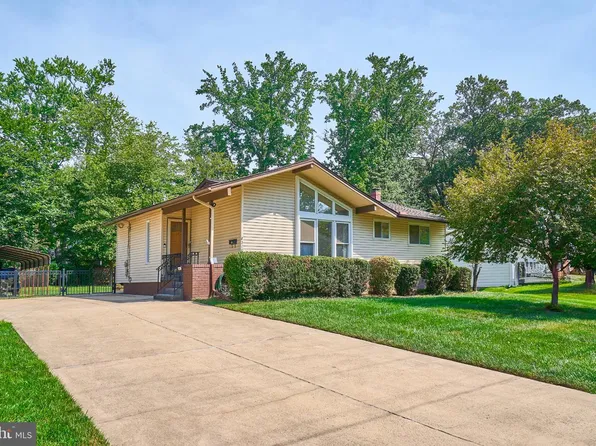 8510 Cottage St, Vienna, VA 22180
