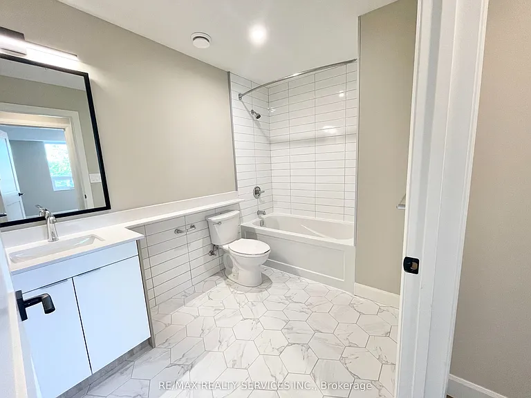 34 Norman St #213 — Photo 13