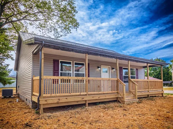 50 S Main St, Peebles, OH 45660