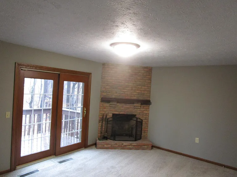 5045 Johnnycake Rdg NE — Photo 7
