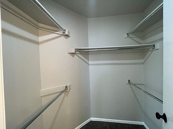 4th image of 1581 Northridge Dr #1B-1BA-1769SQFT