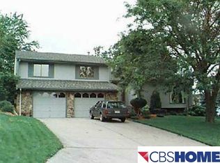 16716 Martha Cir, Omaha, NE 68130