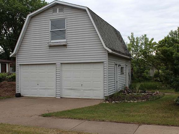 4th image of 28 W Lincoln Ave #W