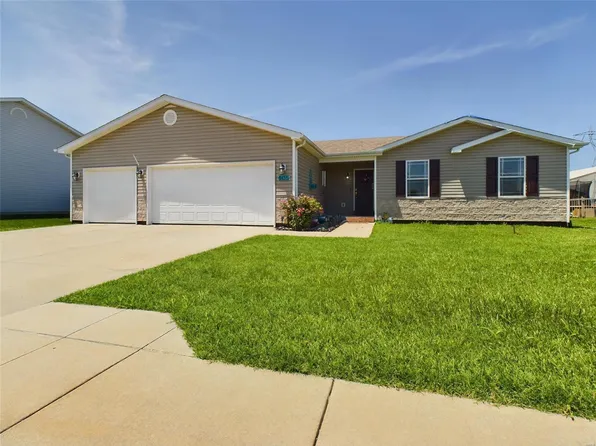 905 Kaestner Dr, Dupo, IL 62239