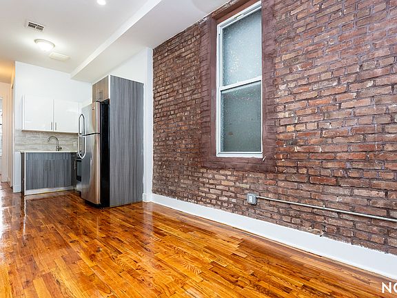 5th image of 11 Humboldt St #1F