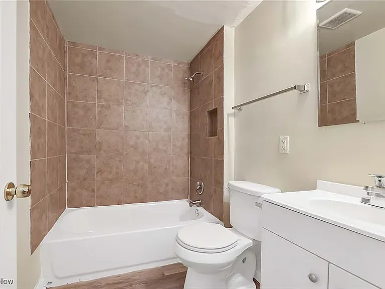 10409 Ostend Ave #2 — Photo 17