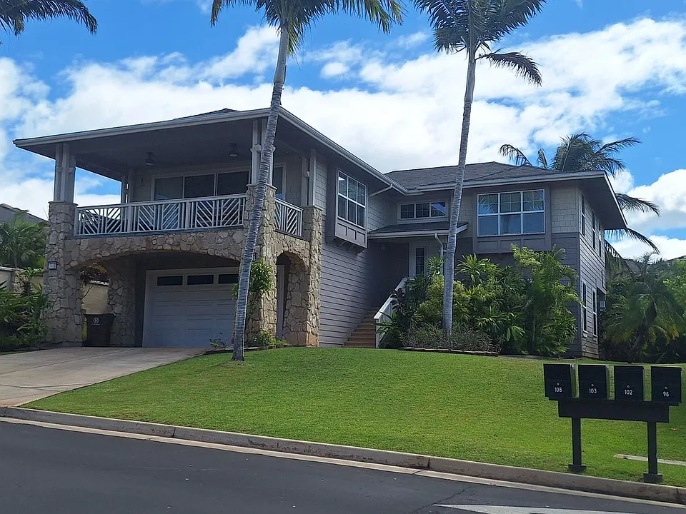 108 Moana Ave