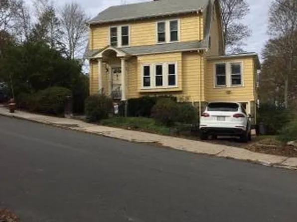 35 Dundee Rd, Arlington, MA 02476
