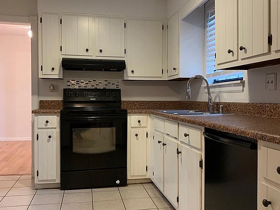 5th image of 4091 Melrose Dr