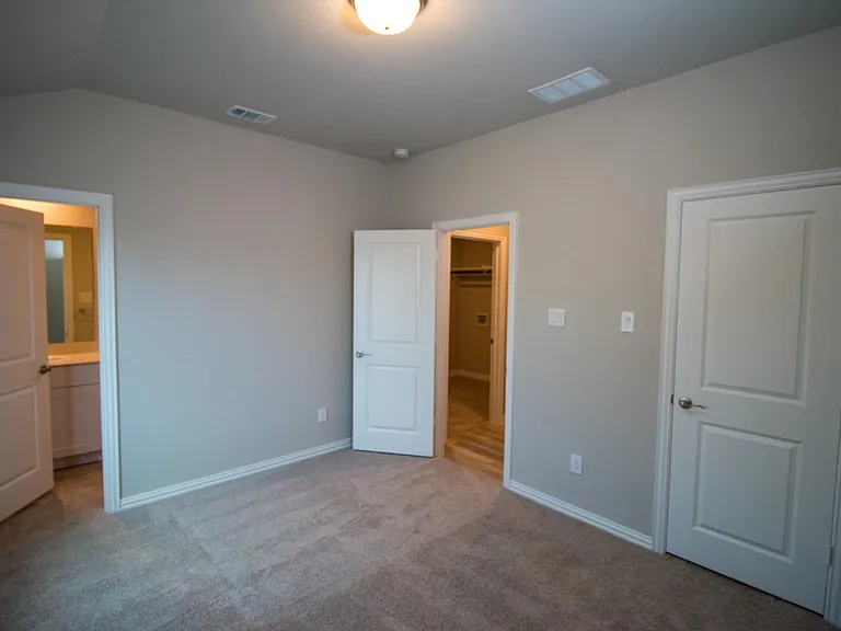 3320 Kingsdown Dr — Photo 12
