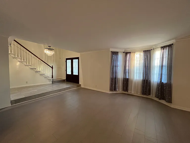 217 Starlane Dr — Photo 12