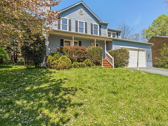 4th image of 6934 Meadowlake Rd