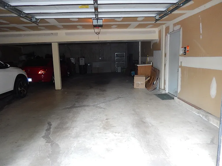 375 Woodridge Cir #F — Photo 10