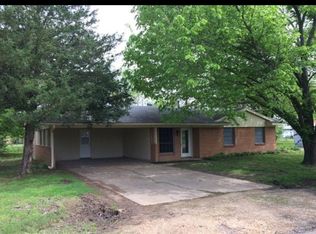 751 SW 9th St, Cooper, TX 75432