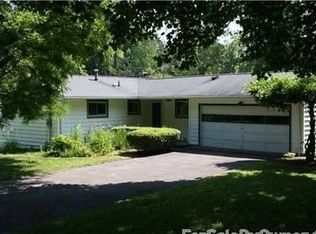 588 Pellett Rd, Webster, NY 14580