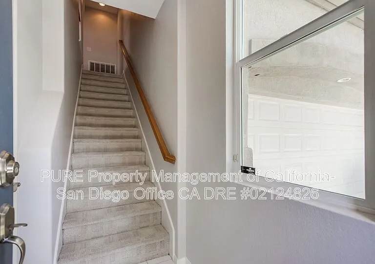 1649 Sunnyside Ave — Photo 3
