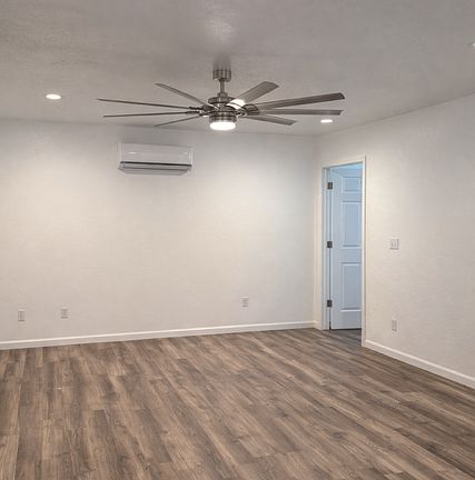 4th image of 217 Claire St APT 3A