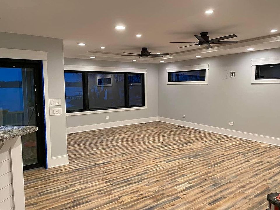 1st image of 14345 Lake Shore Dr