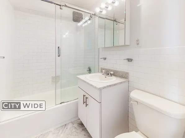 104 East 81st Street image 4 of 8