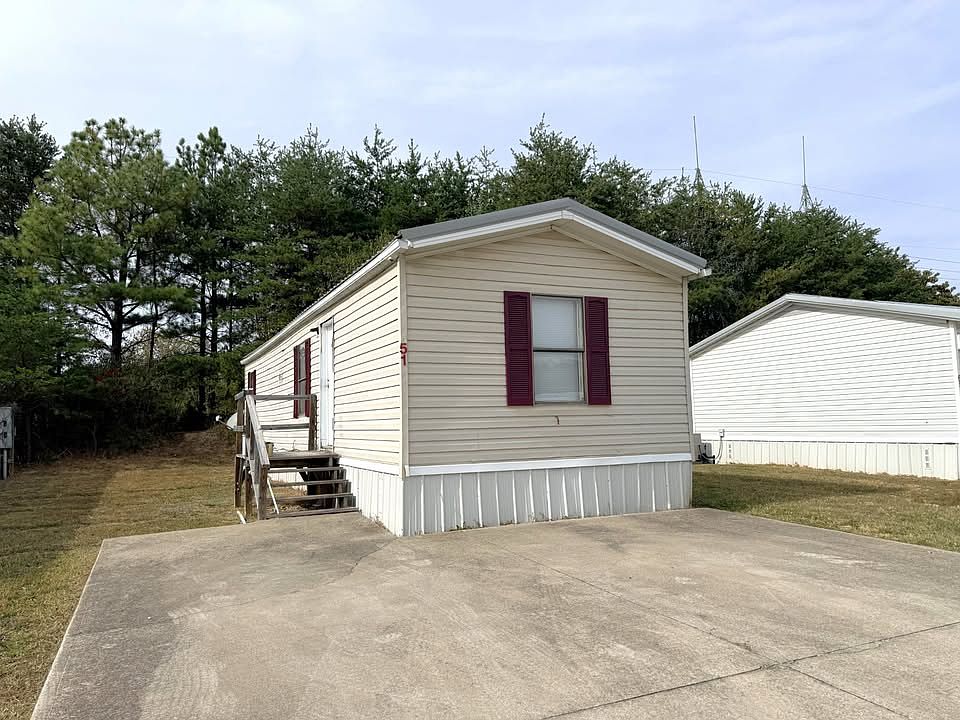 1st image of 51 Boardwalk Cir #51