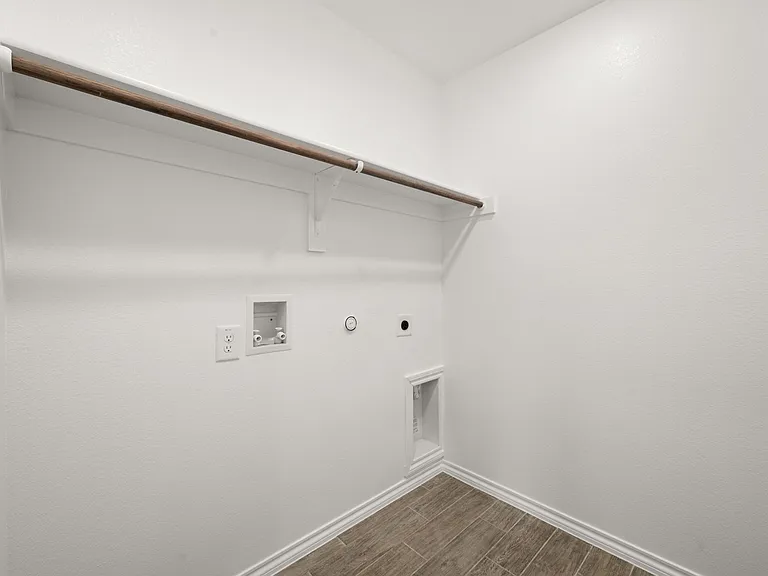 2817 Hay Ln — Photo 13