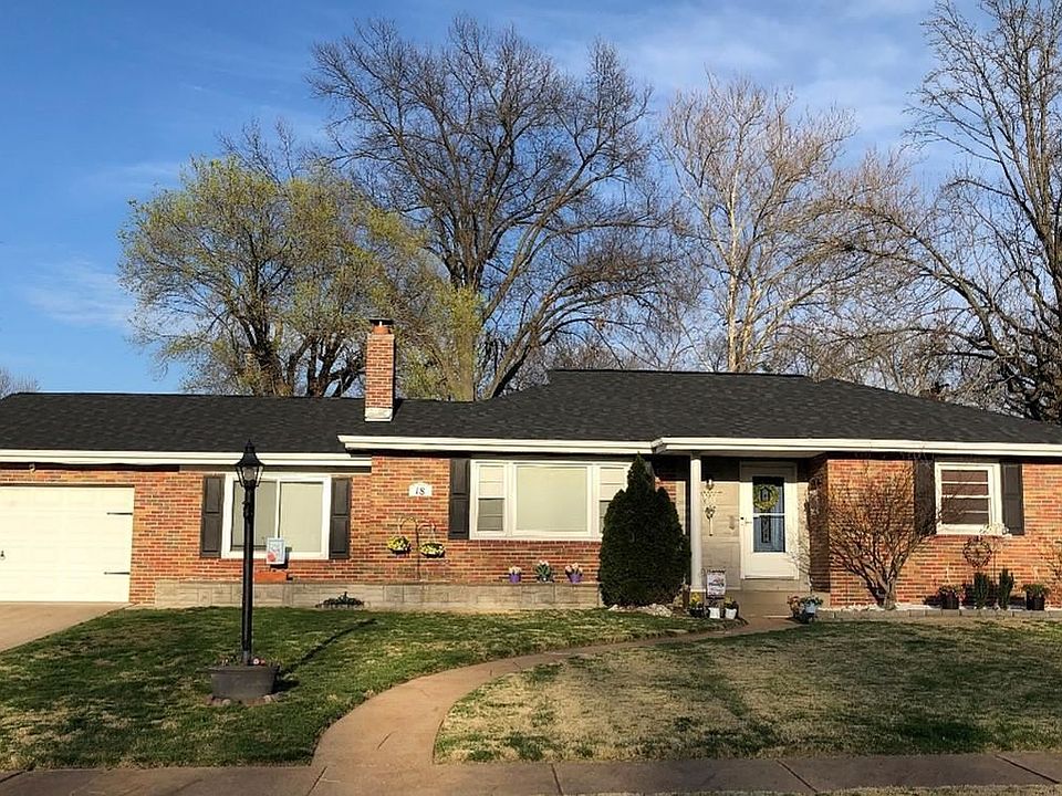 1st image of 18 Valley Dr