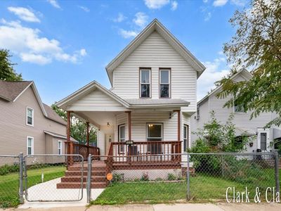 1032 Jennette Ave NW, Grand Rapids, MI, 49504