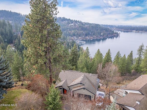 2nd image of 8995 N Clarkview Pl