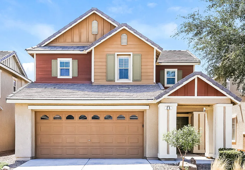 25 Copper Pine Ave