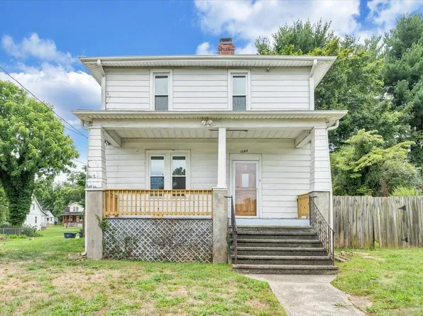 1202 Rugby Blvd NW, Roanoke, VA 24017