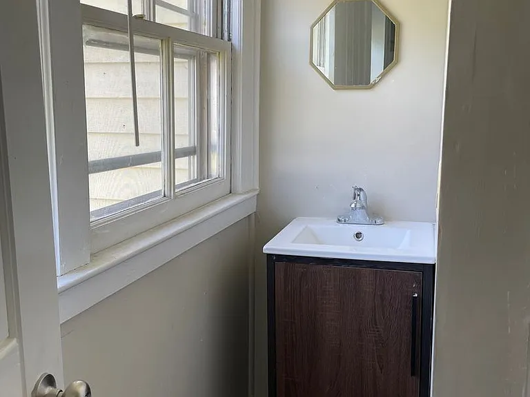 626 Eldorado St — Photo 15