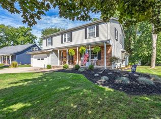 8795 Gatewood Dr, Mentor, OH 44060
