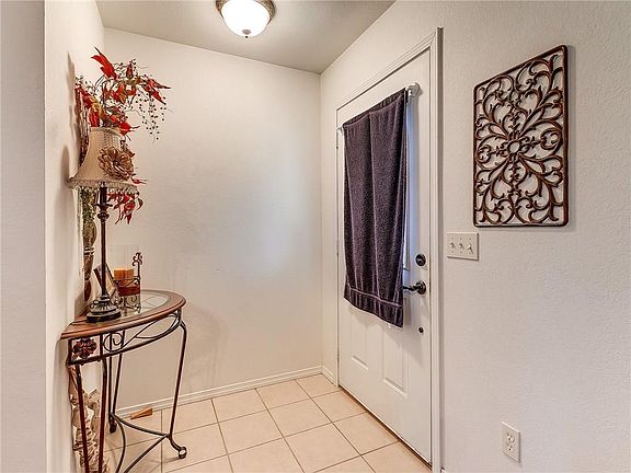 3rd image of 143 Calhoon St