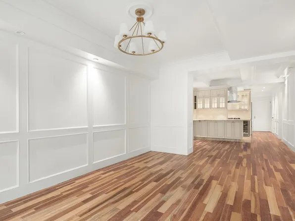 106 Central Park South image 3 of 12