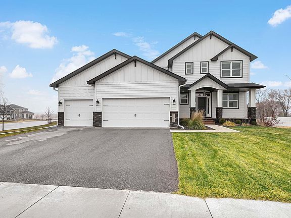5th image of 1498 Tyrone Dr