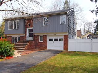 9 Willis Pl, Red Bank, NJ 07701