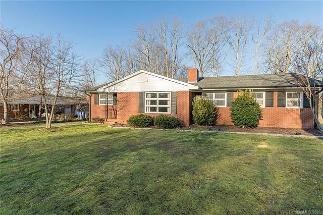 1st image of 308 Fulton Dr