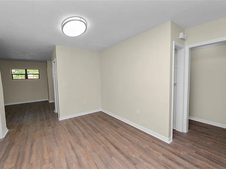 1112 N Pennsylvania Ave — Photo 22